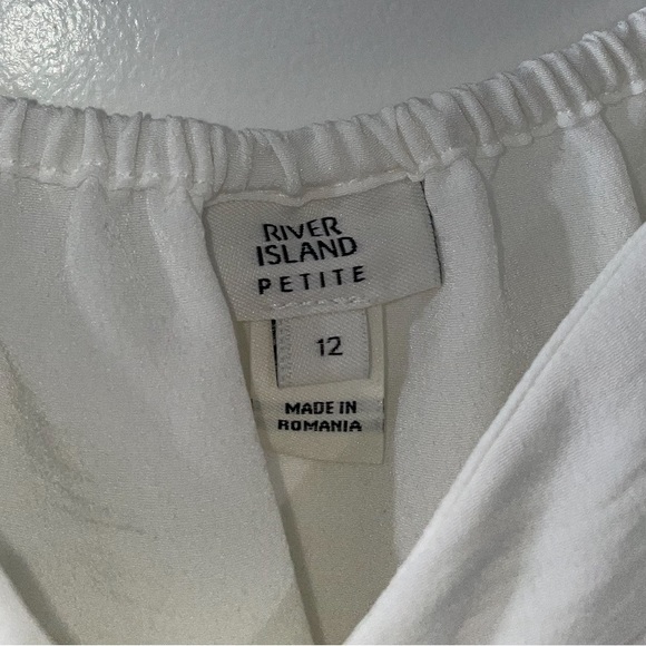 River Island Petite Cream Blouse - Picture 5 of 5